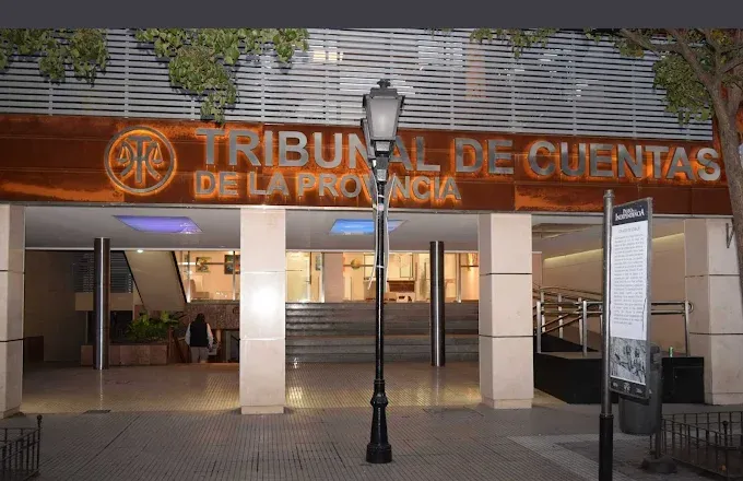 El TC imputa a 7 comisionados por $590 millones no justificados