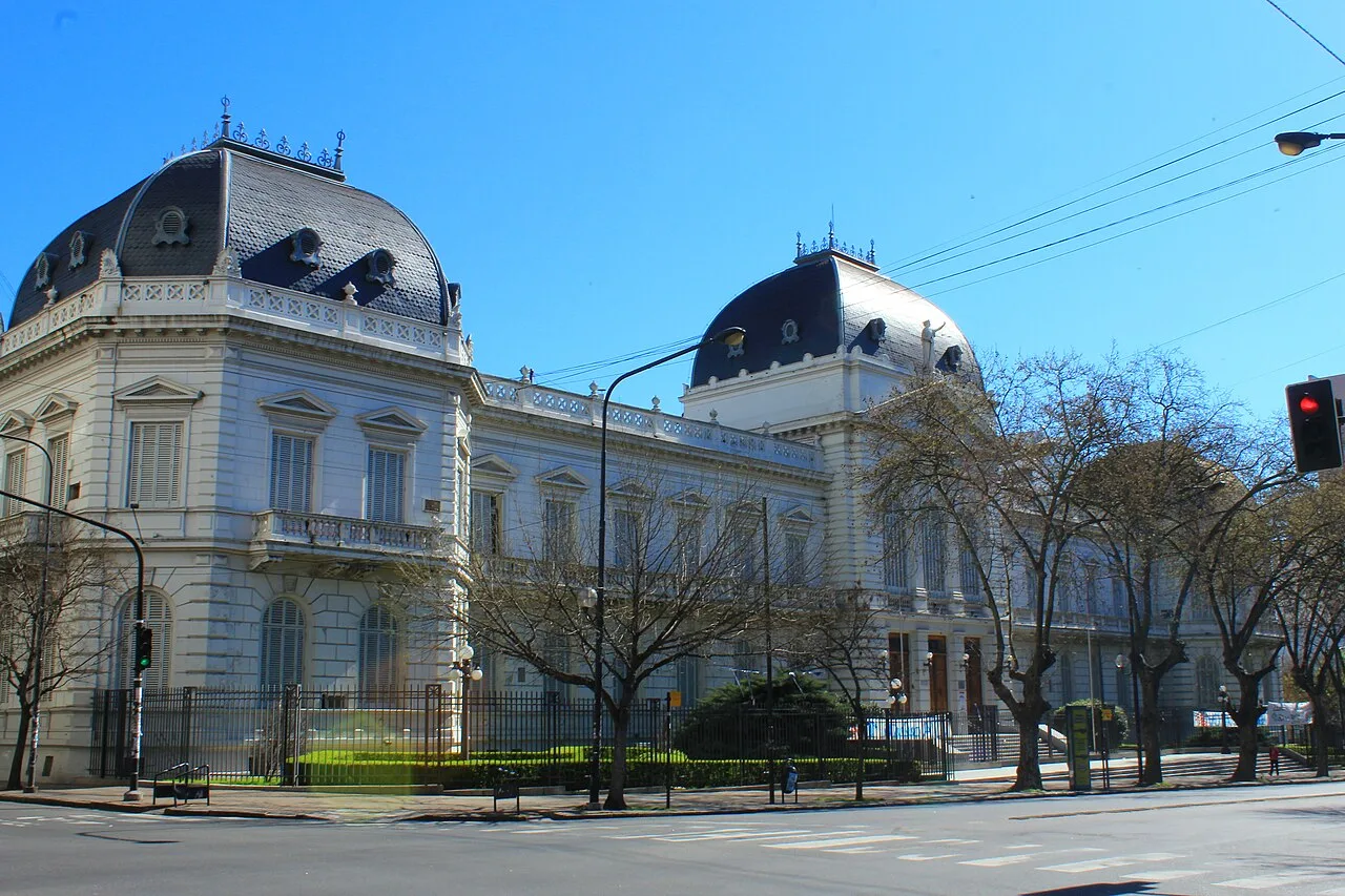 Procesaron a una funcionaria de La Plata por lavado de $27 mil millones