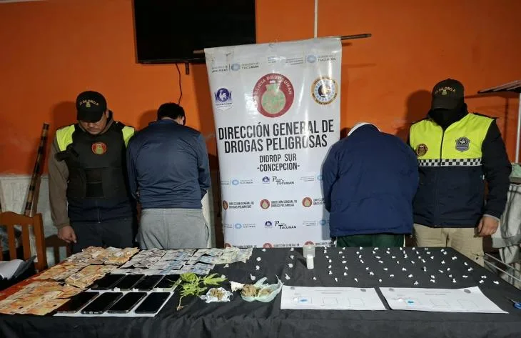 Tres quioscos de narcomenudeo desarticulados en Santa Ana
