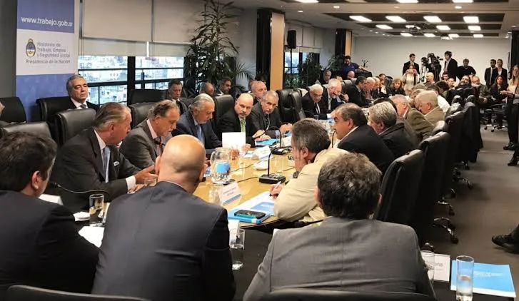 El Gobierno confirmó que el Consejo del Salario será virtual y las CTA exigen presencialidad