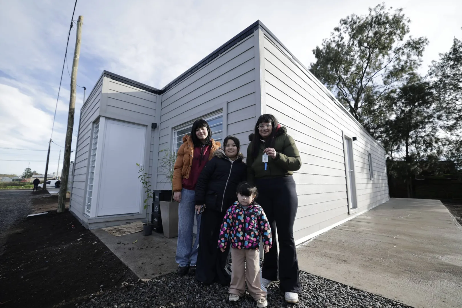 Kicillof entregó viviendas y 517 escrituras a familias de Berisso