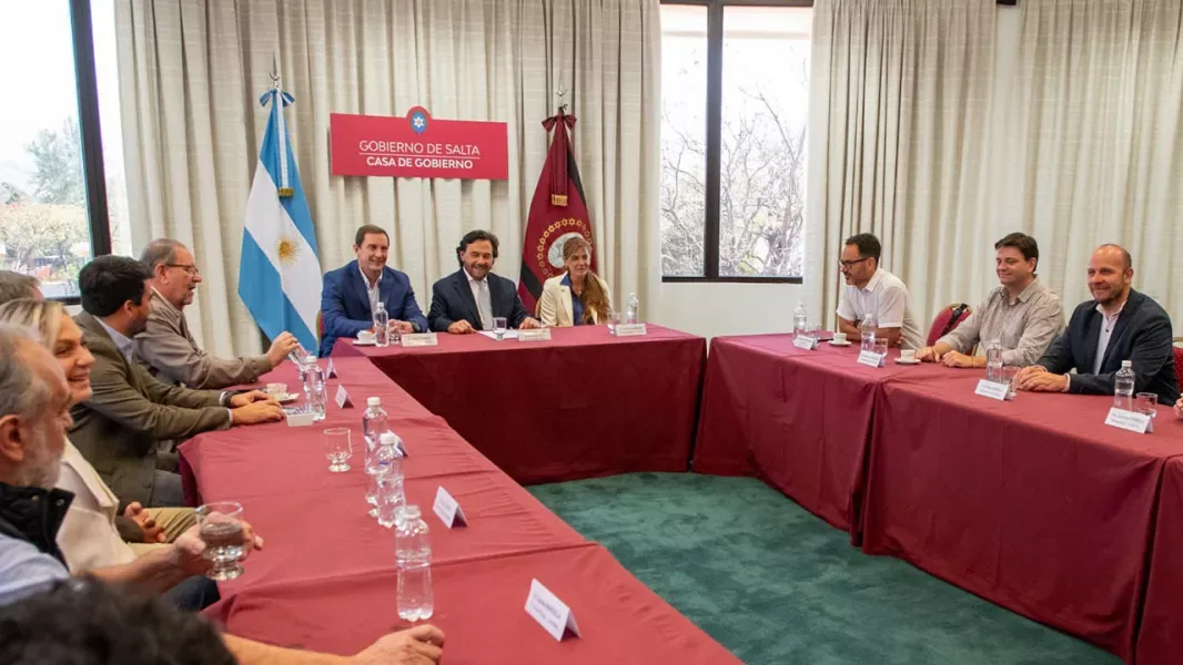 Sáenz se reúne con desarrolladores inmobiliarios y acuerdan mesa de trabajo en Salta