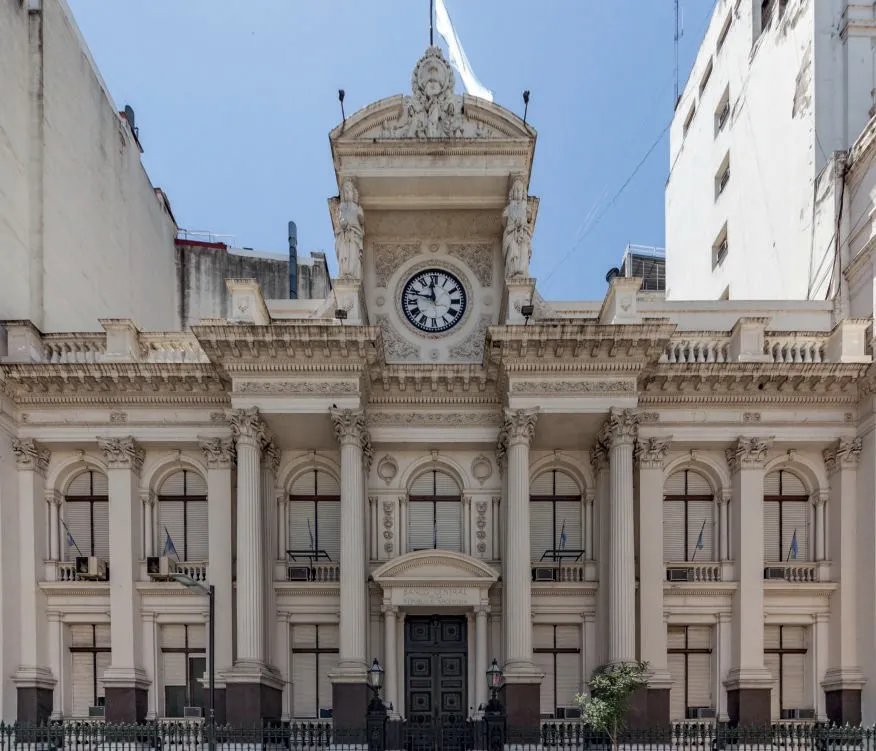 Paradojas de la economía libertaria y el nuevo rol de los gobernadores