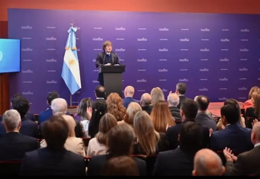 Milei encabeza reunión de Gabinete y recibe a legisladores de La Libertad Avanza