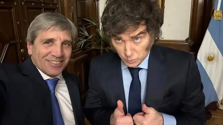 El Tesoro licitó deuda por más de $23 billones y USD 4.090 millones